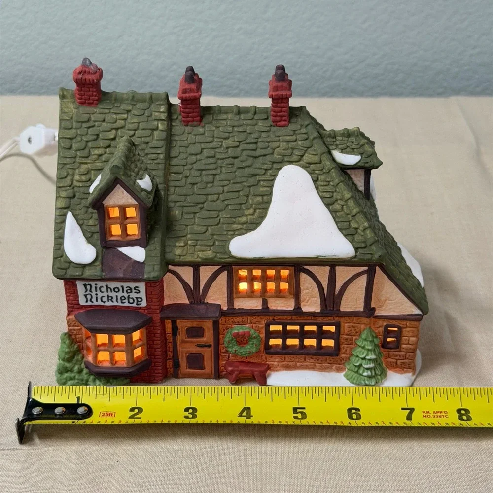 Vintage Lighted Christmas Village Cottage Nicholas Nickleby House w Box & Cord